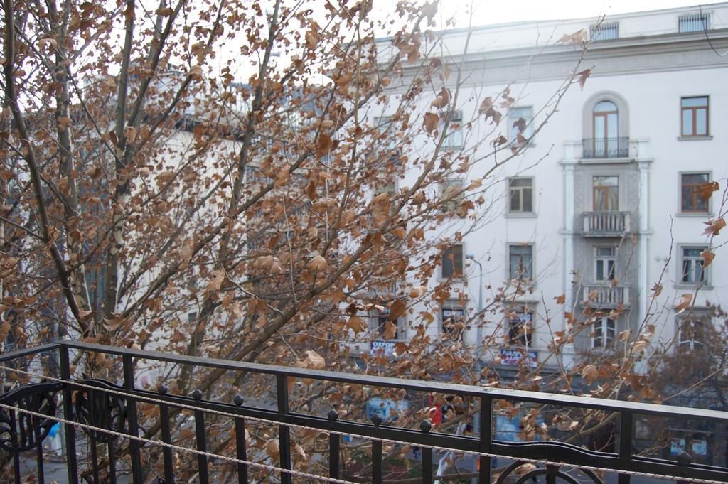 Vera Garden Apartment Tbilisi Buitenkant foto